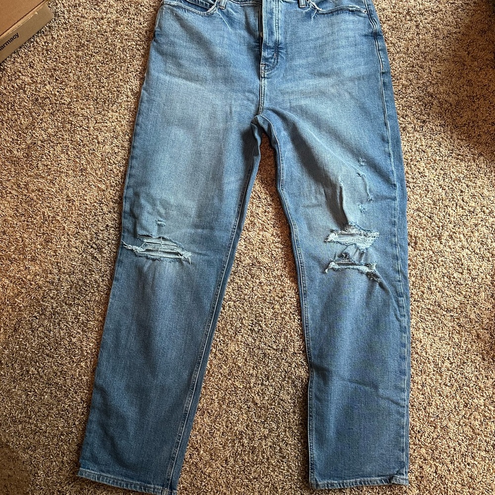 Women’s Blue Distressed Jeans